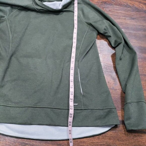 Sugoi Thermal Baselayer Semi Fit Coast Pullover Sporty Sweatshirt Womens Size M - Picture 5 of 10